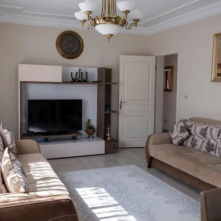 Sun-Drenched And Bright House With Backyard In Marmaris *